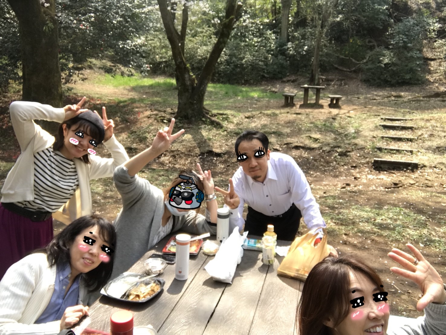 みんなでお花見ランチ☆ みんなでお花見ランチ☆