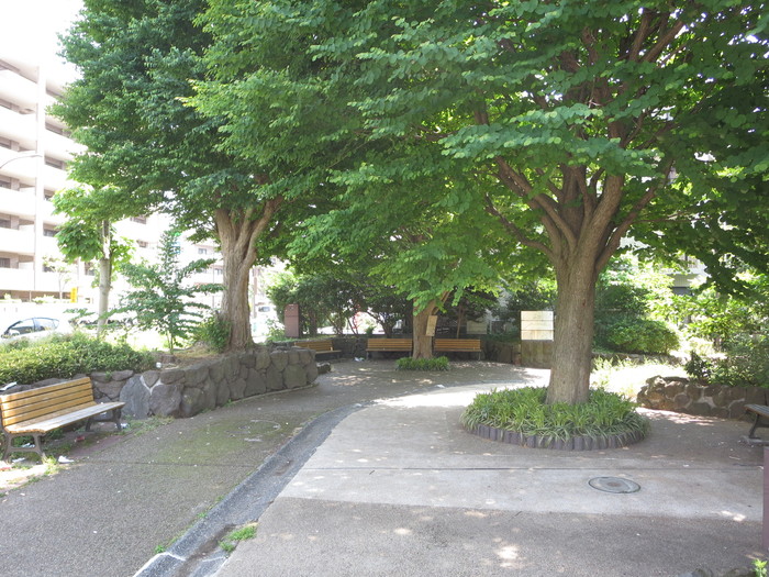 せせらぎ緑道